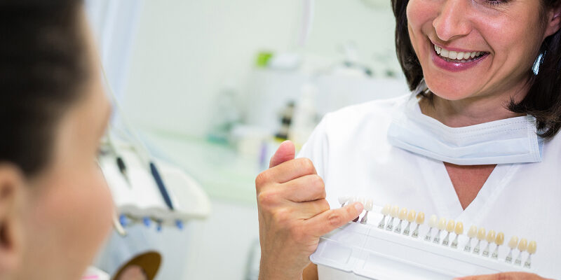 Facetas de Porcelana para Correção de Imperfeições